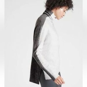 Athleta Transit Merino Wool Blend Pullover Sweater Colorblock Turtleneck Gray XS